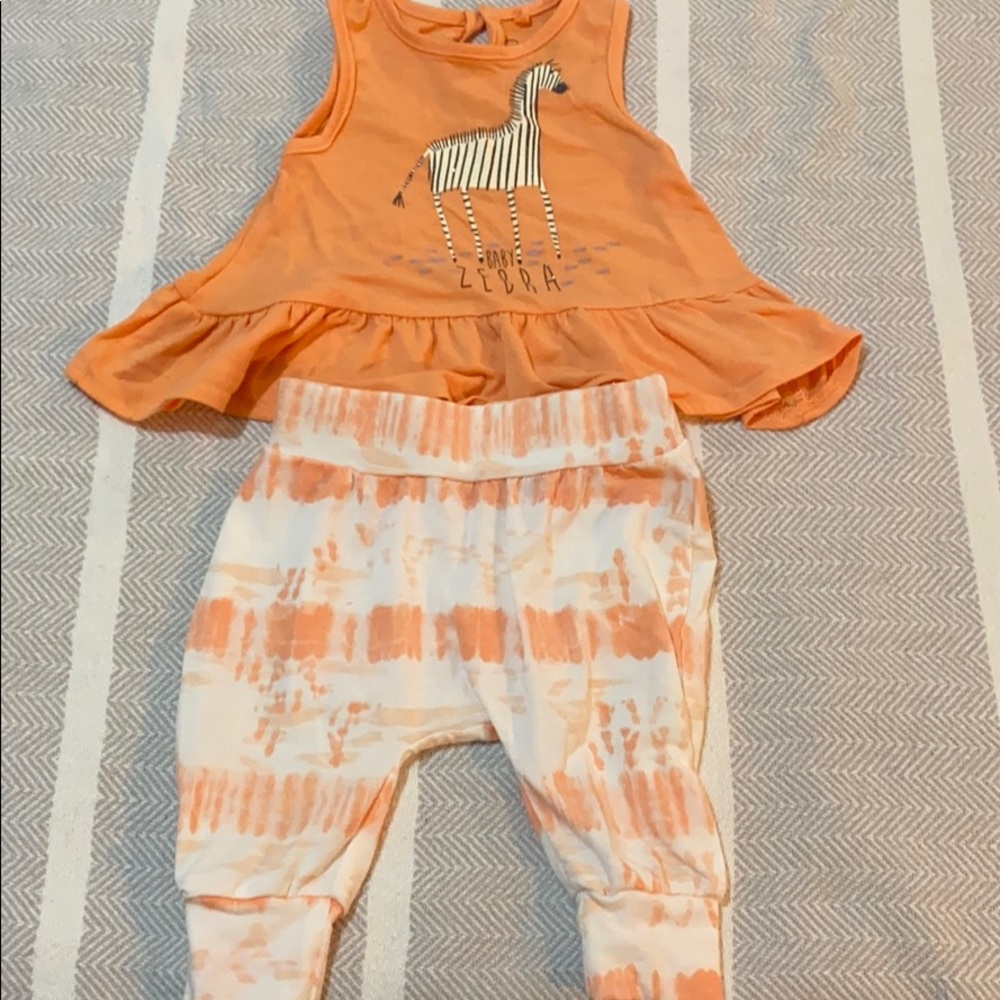 Top and bottom set